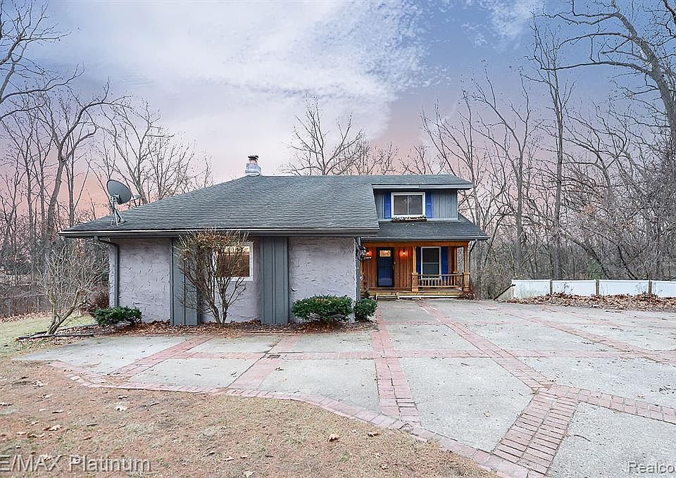 7854 Collingwood Dr, Brighton, MI 48114 Zillow