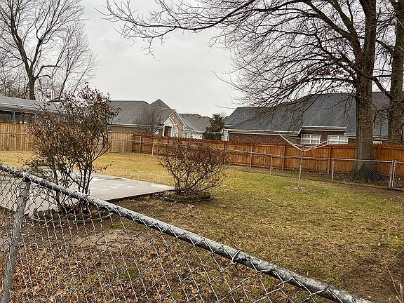 3rd image of 6307 Chadron Dr