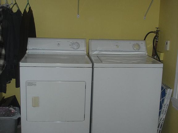 5th image of 2428 W Carmen Ave #1
