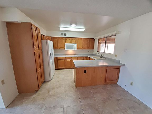 2nd image of 8015 E Flossmoor Ave