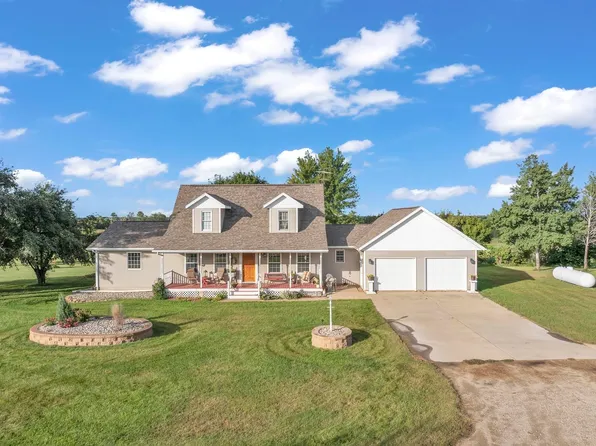 2668 Highway 9/71, Spirit Lake, IA 51360