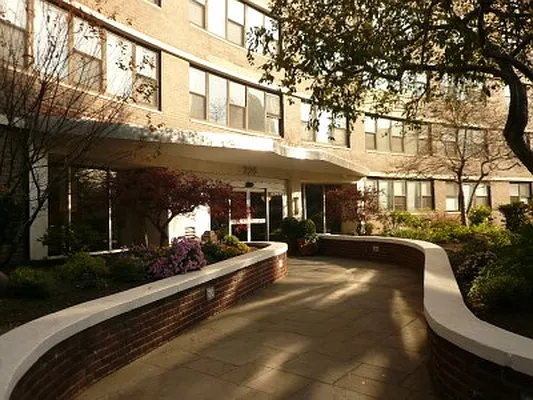 Rented by Classic Marketing- 530 Park1 | media 29