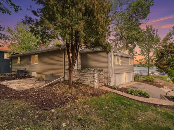2149 Cardinal Ln, Mound, MN 55364