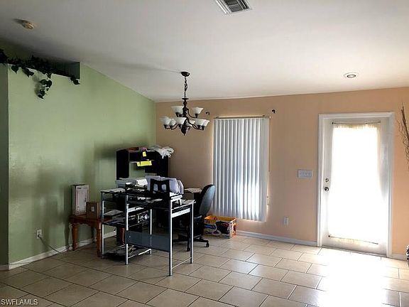 3rd image of 3813 NE 9th Pl