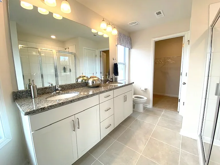 124 Creekview Rd — Photo 6