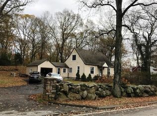 49 Military Hwy, Gales Ferry, CT 06335