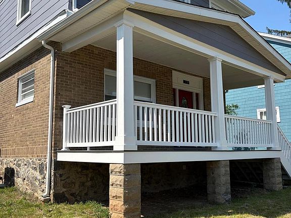 3rd image of 1719 Windemere Ave