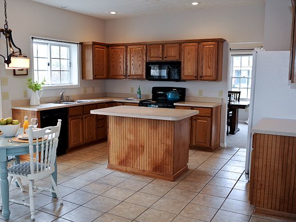 Large island for cooking