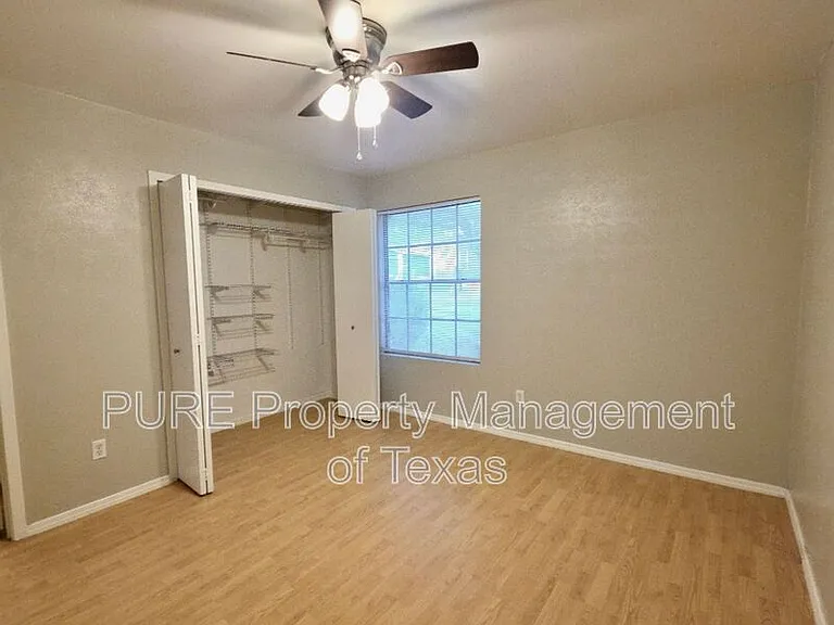 8508 Romney Rd — Photo 9