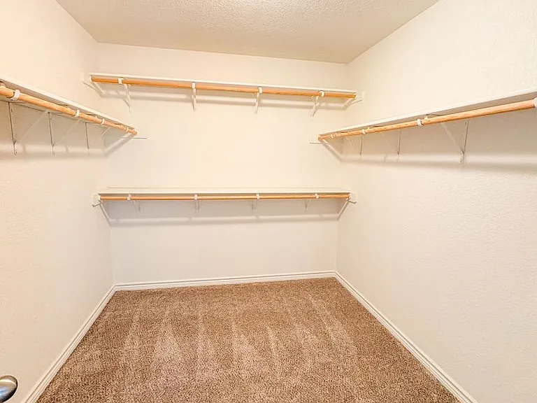 2907 Montague County Dr — Photo 14