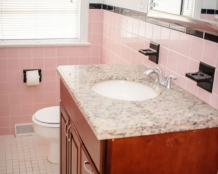 425 Spring Dr — Photo 29
