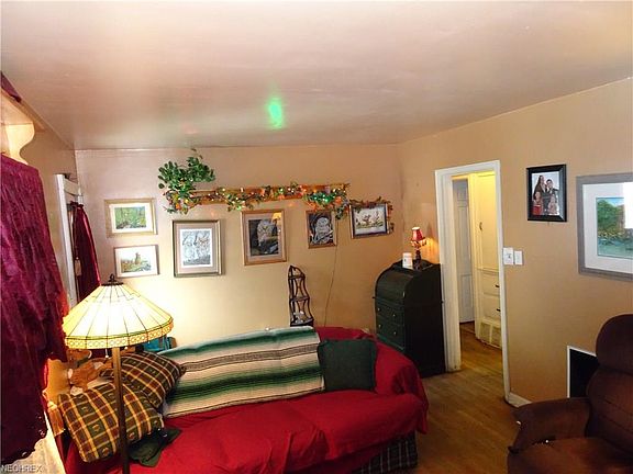 2nd image of 811 Kennebec Ave