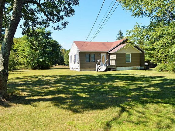 2nd image of 268 Cheryl Ln