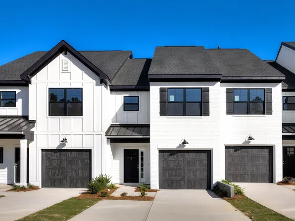 8 Fawn Spot Ct, Elgin, SC 29045