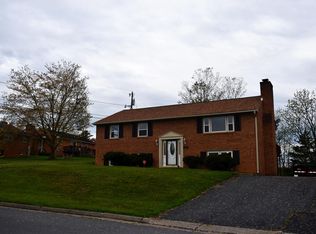 1603 Fir St, Waynesboro, VA 22980
