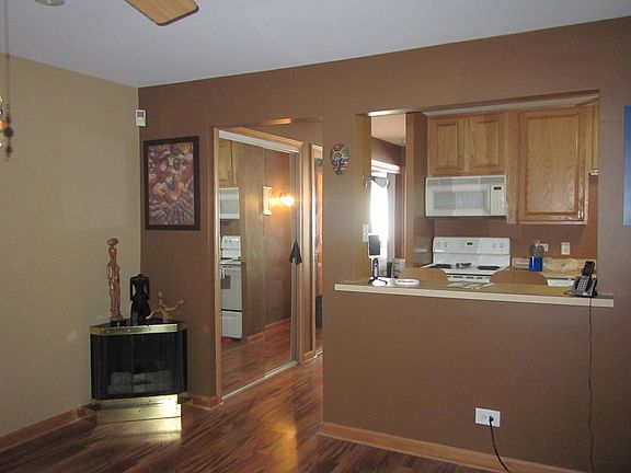 4th image of 22518 Jackson Ct #6C