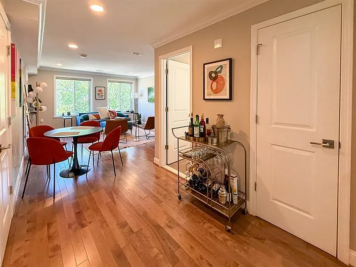 1601 N Carolina Ave NE #5 — Photo 8