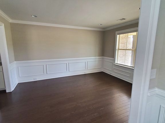 2nd image of 117 Abbington Blvd