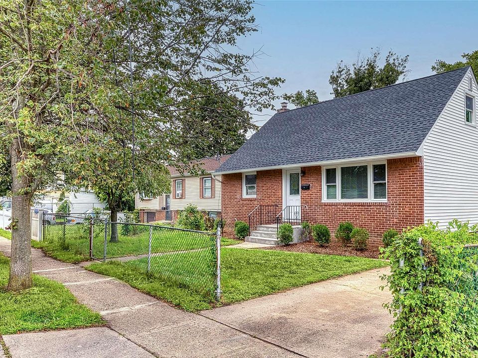 1st image of 111 Lincoln Avenue