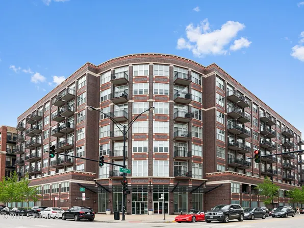 1000 W Adams St APT 313, Chicago, IL 60607