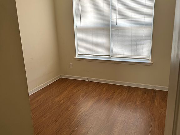 3rd image of 2390 Coach Way