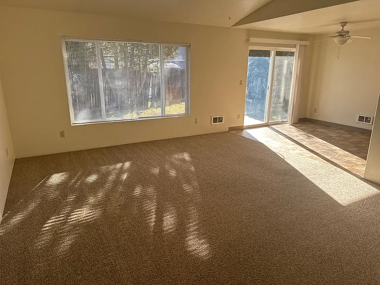 61823 Avonlea Cir — Photo 2