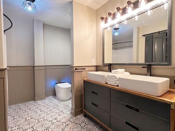 5th image of 125 S Kalamazoo Mall APT 608