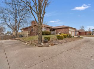 601 E McCracken Rd, Ozark, MO 65721