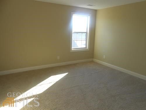 5th image of 204 Staffordshire Ave