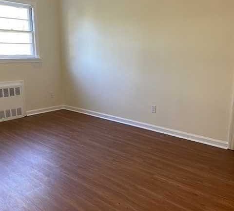 5th image of 5 Luxoro Pl Floor 1