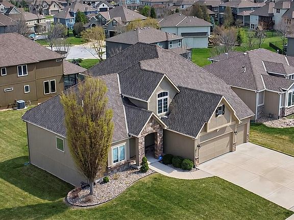 3rd image of 4517 N Sienna Rdg