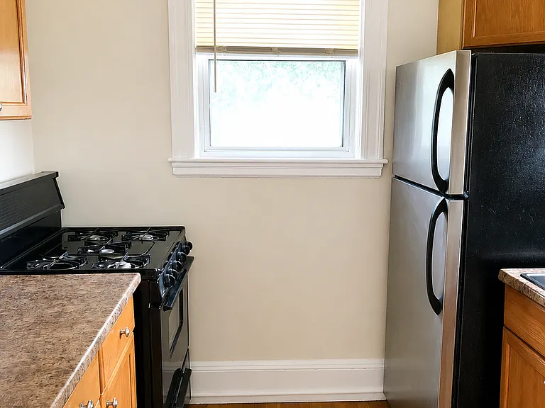 21 Kemper St #4 — Photo 2