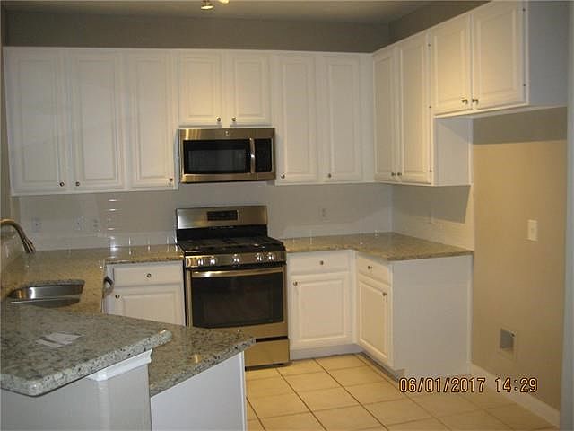 1st image of 3300 Forest Creek Dr APT 32