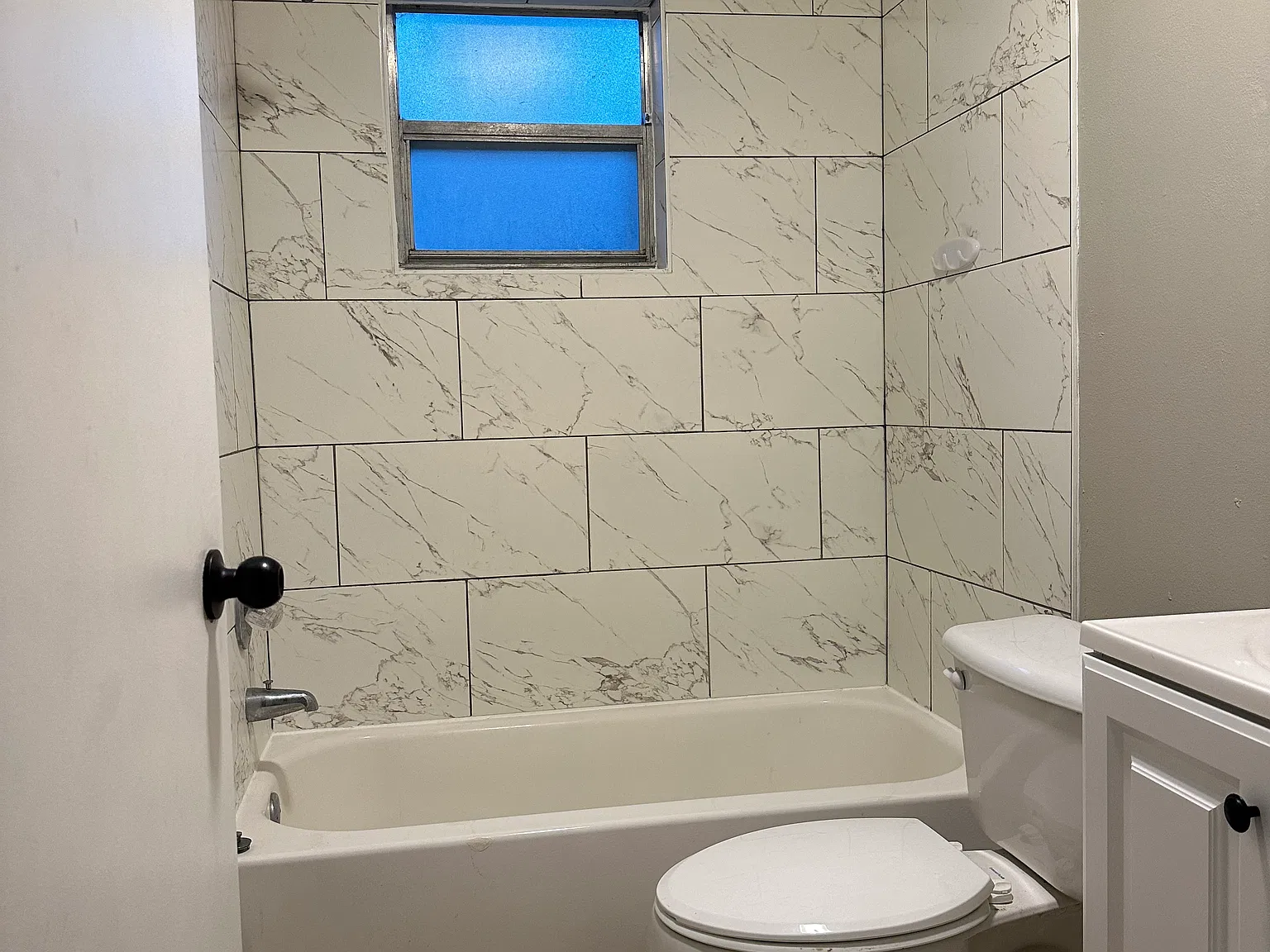 5411 Satsuma Dr — Photo 3