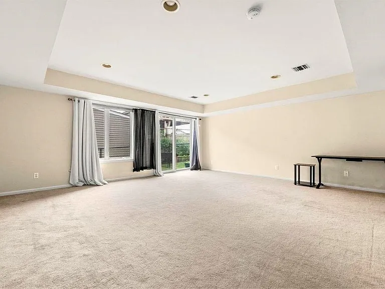 2 Hops Commons Ct — Photo 2