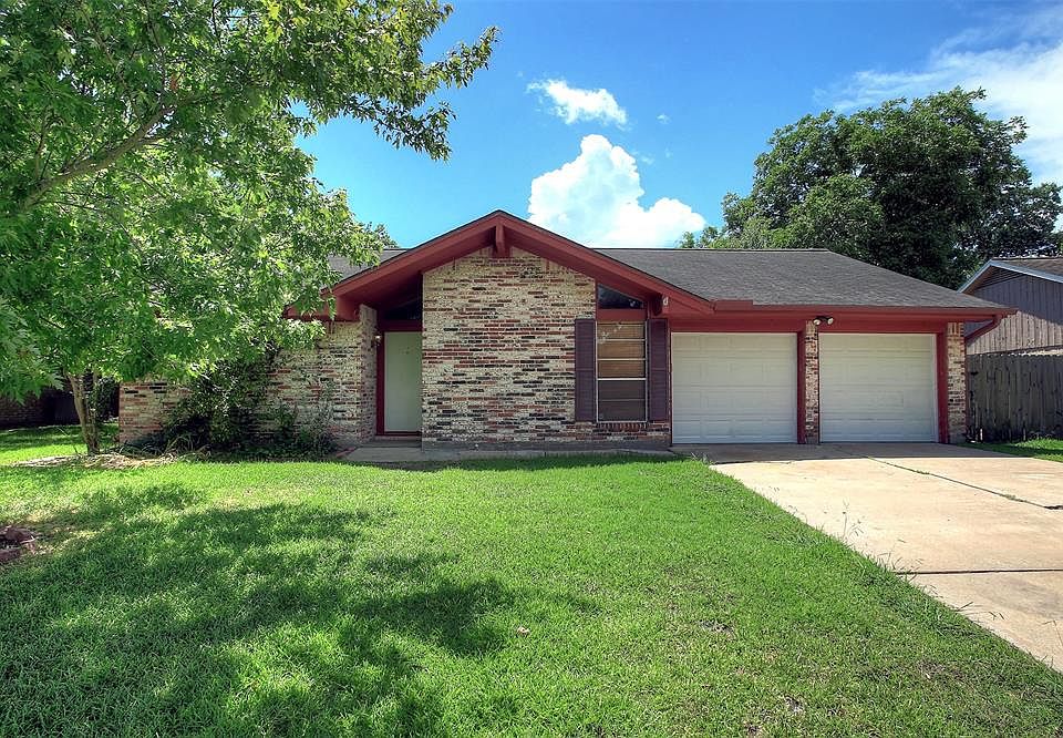 1st image of 2119 Williamsburg Ct S