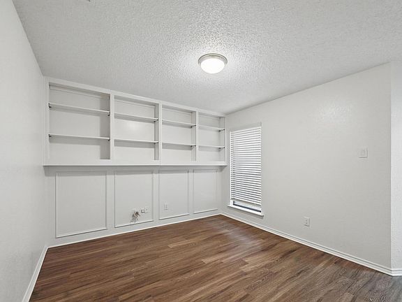 2nd image of 4022 Saint Christopher Ln #4022