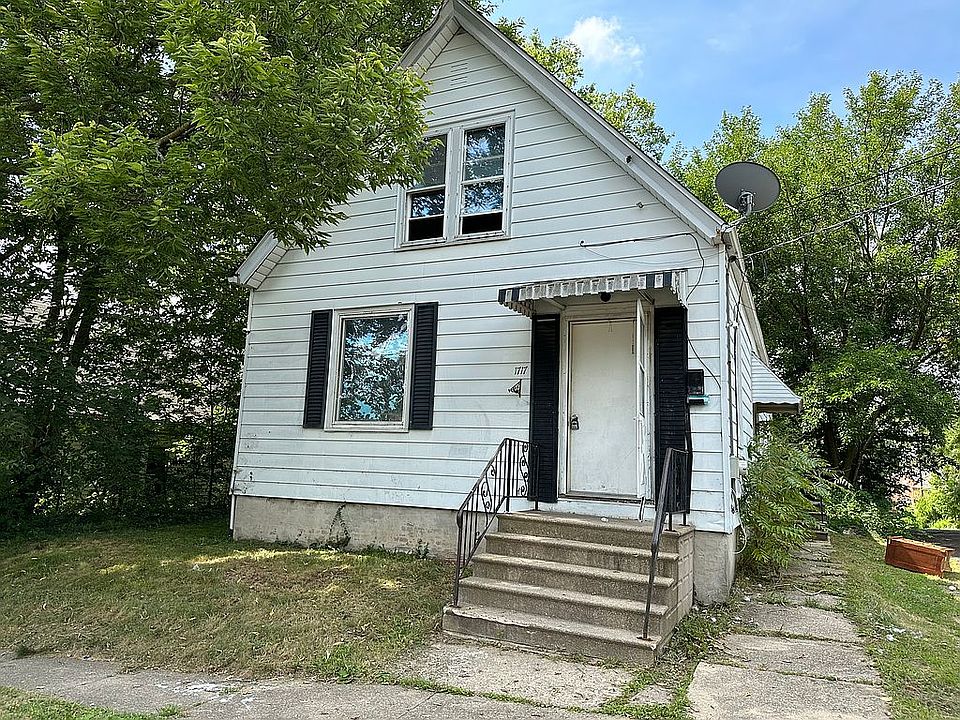1st image of 1717 N Gale Ave