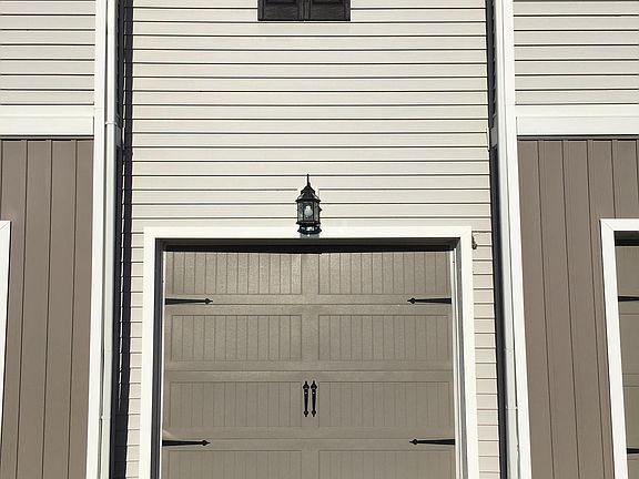 4th image of 938 Polaris Grand Dr APT F