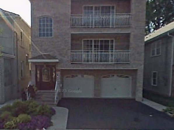 512 Burnham Rd FLOOR 2