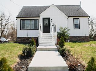 70 Sartori Ave, Mount Ephraim, NJ 08059