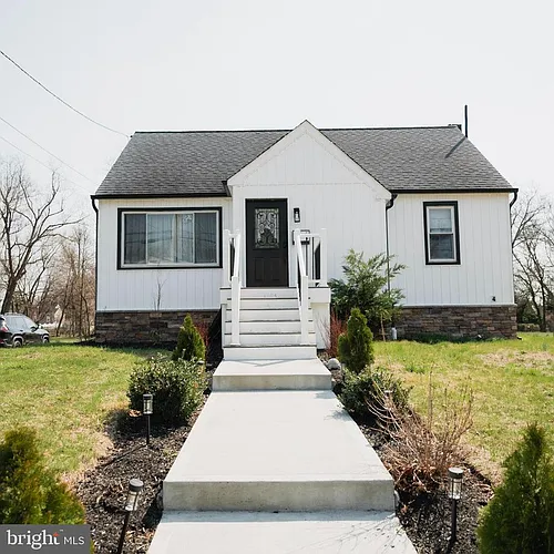 70 Sartori Ave Photo 1