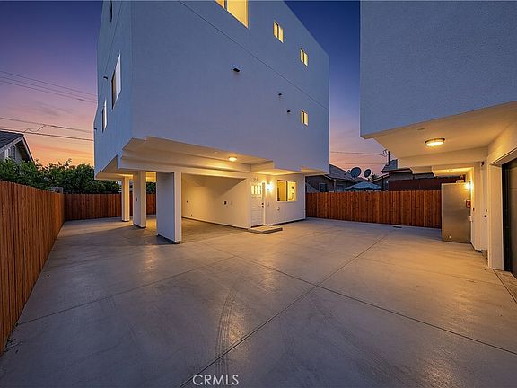 4th image of 5327 Geer St