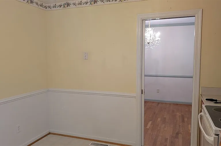 34 Carolyn Dr — Photo 11