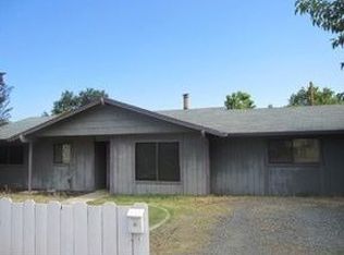 3425 West St, Redding, CA 96001
