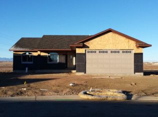 2410 Crestwood Ln, Pueblo, CO 81008