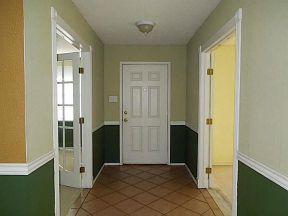 2nd image of 2124 Cap Rock Ln