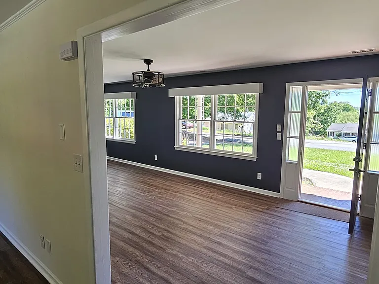 731 Seehorn St NE — Photo 2
