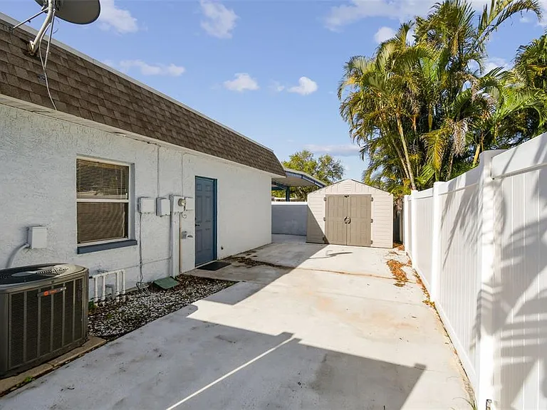 12252 Eldon Dr — Photo 63
