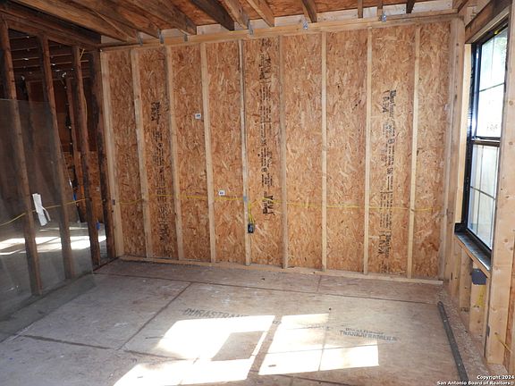 5th image of 342 E CAMP ST